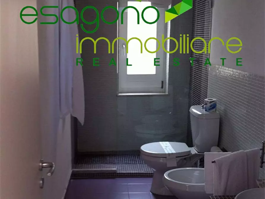 Immagine 36 di Stabile in vendita  a Siracusa