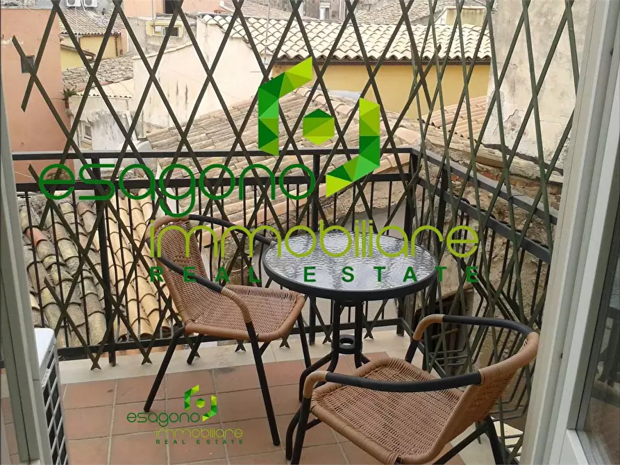 Immagine 9 di Stabile in vendita  a Siracusa