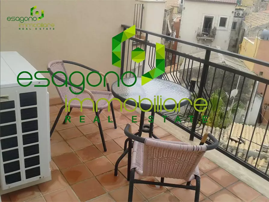 Immagine 52 di Stabile in vendita  a Siracusa