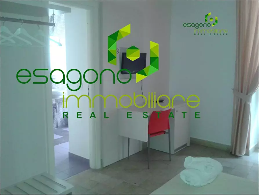 Immagine 58 di Stabile in vendita  a Siracusa