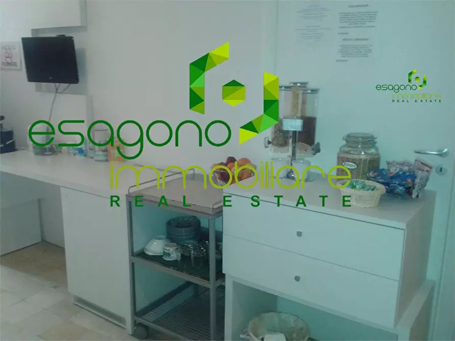 Immagine 62 di Stabile in vendita  a Siracusa