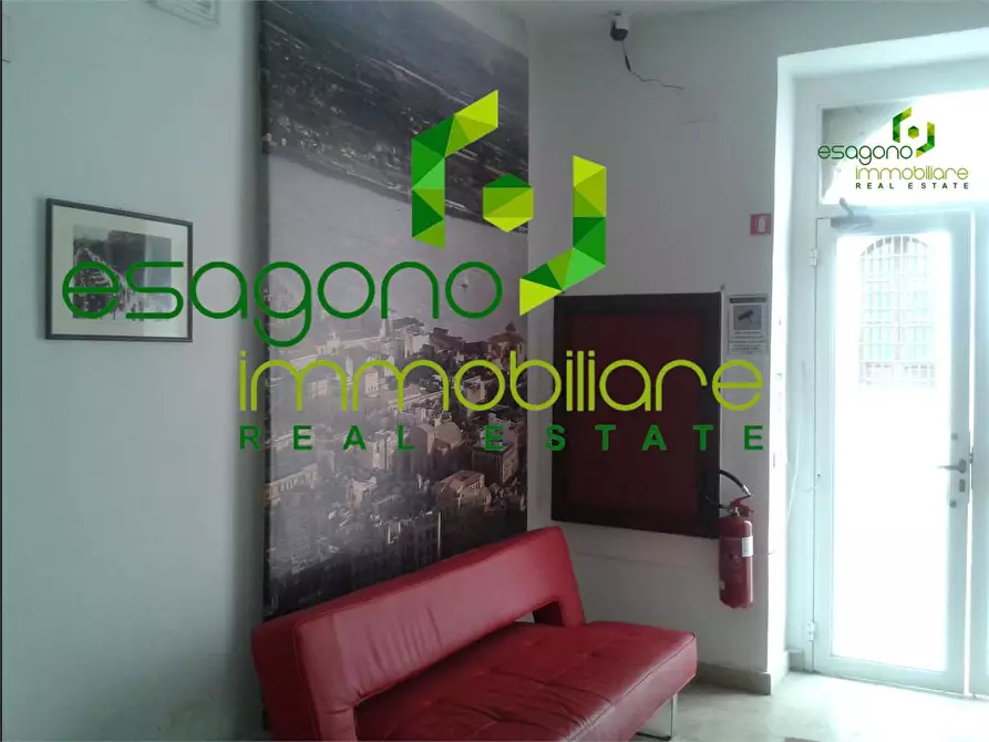 Immagine 14 di Stabile in vendita  a Siracusa