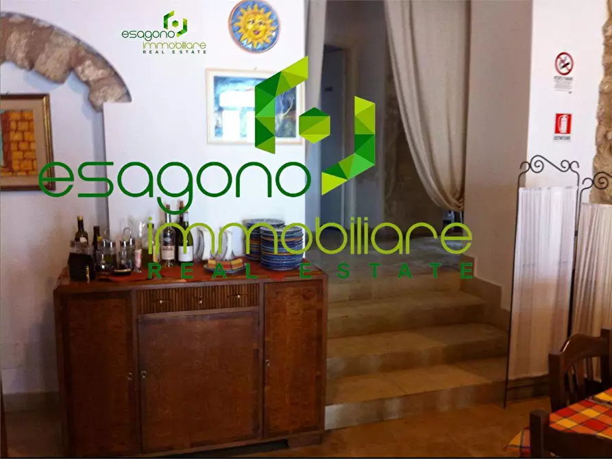 Immagine 70 di Stabile in vendita  a Siracusa