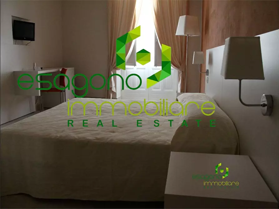 Immagine 73 di Stabile in vendita  a Siracusa