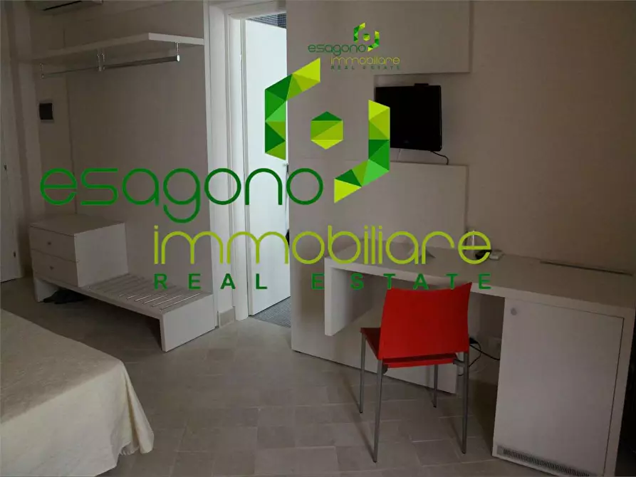 Immagine 74 di Stabile in vendita  a Siracusa