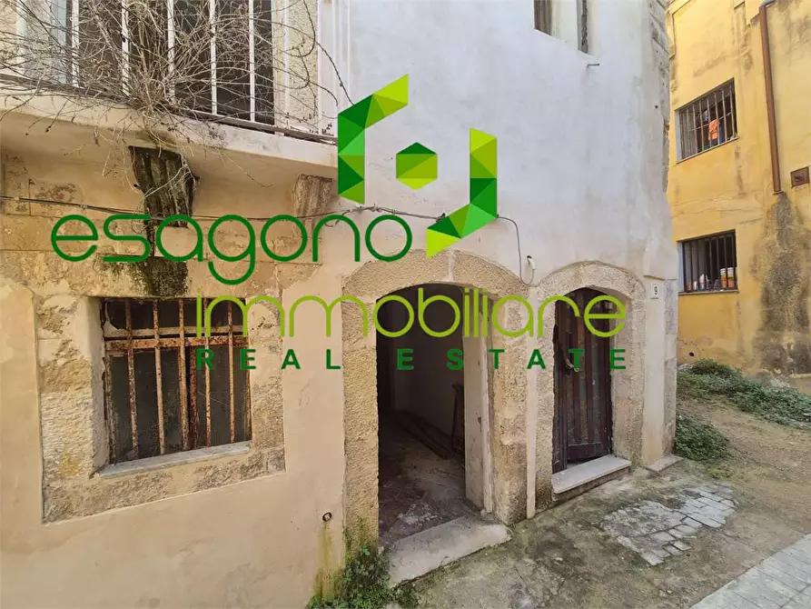 Immagine 2 di Stabile in vendita  a Siracusa