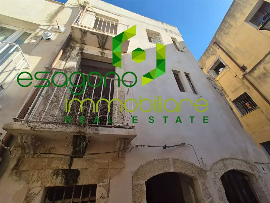 Immagine 3 di Stabile in vendita  a Siracusa