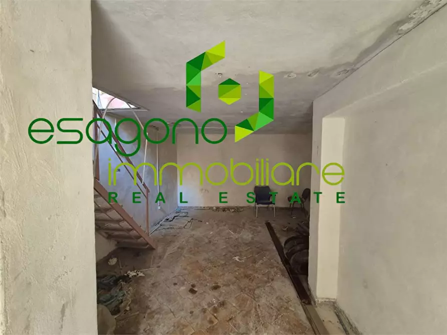Immagine 5 di Stabile in vendita  a Siracusa