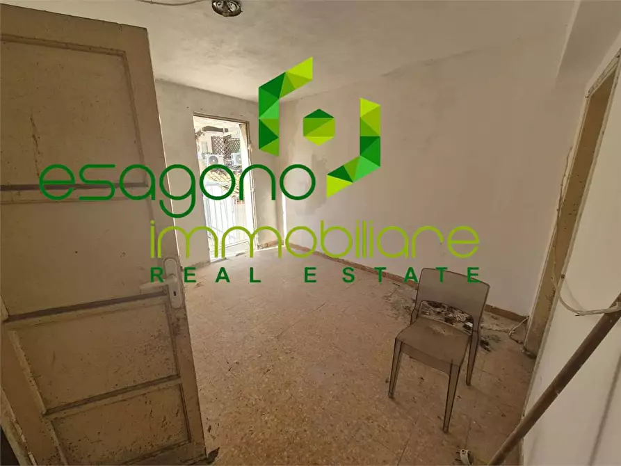 Immagine 6 di Stabile in vendita  a Siracusa