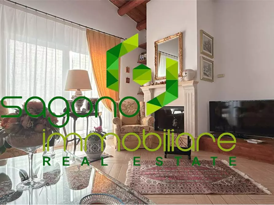 Immagine 3 di Villa in vendita  a Siracusa