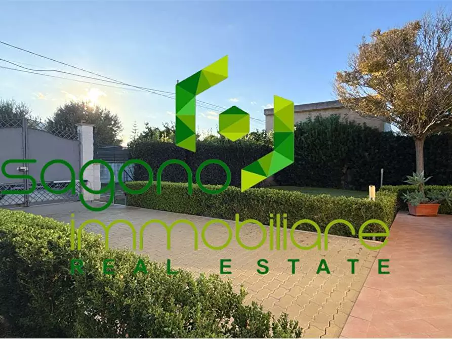 Immagine 31 di Villa in vendita  a Siracusa