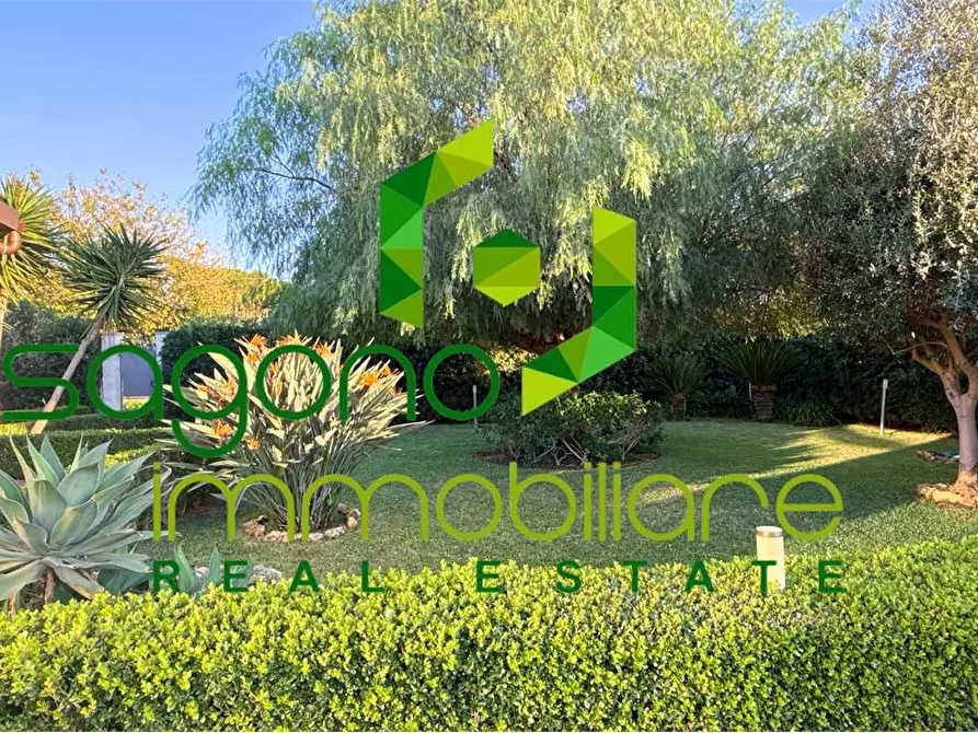 Immagine 32 di Villa in vendita  a Siracusa