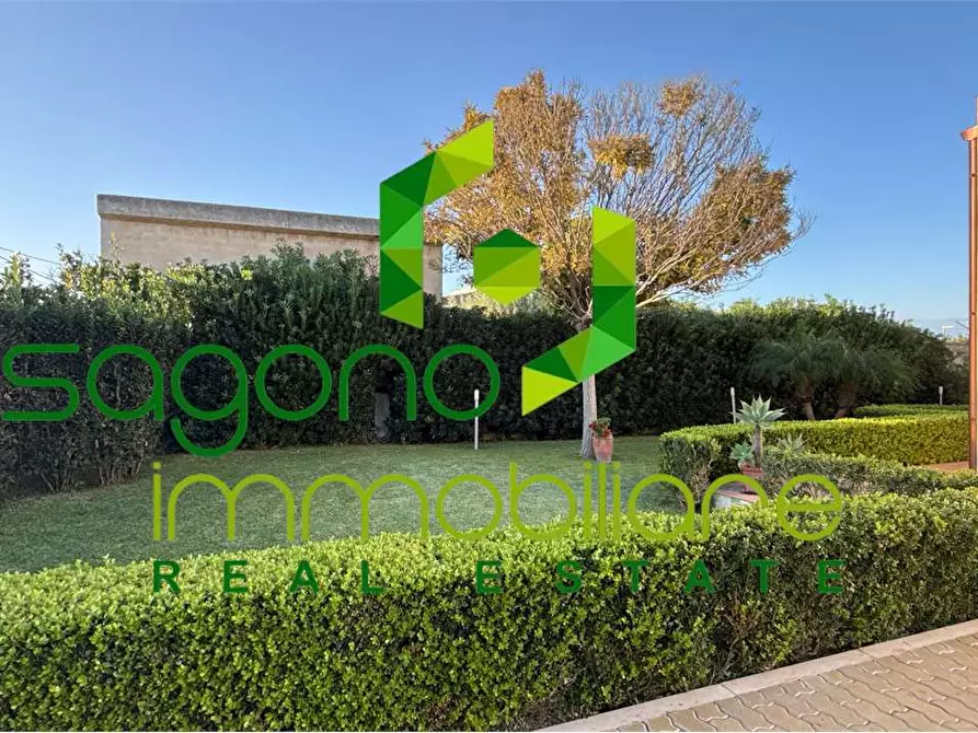 Immagine 33 di Villa in vendita  a Siracusa