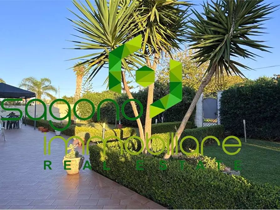 Immagine 37 di Villa in vendita  a Siracusa