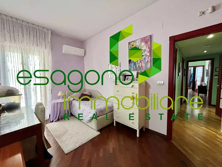 Immagine 15 di Appartamento in vendita  a Siracusa