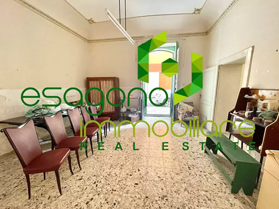 Immagine 6 di Stabile in vendita  a Siracusa