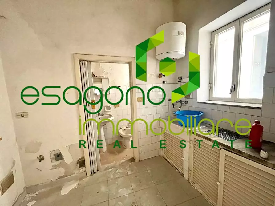 Immagine 18 di Stabile in vendita  a Siracusa