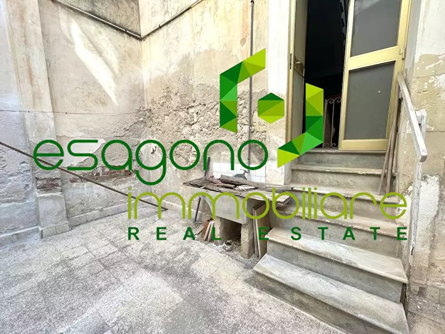 Immagine 20 di Stabile in vendita  a Siracusa