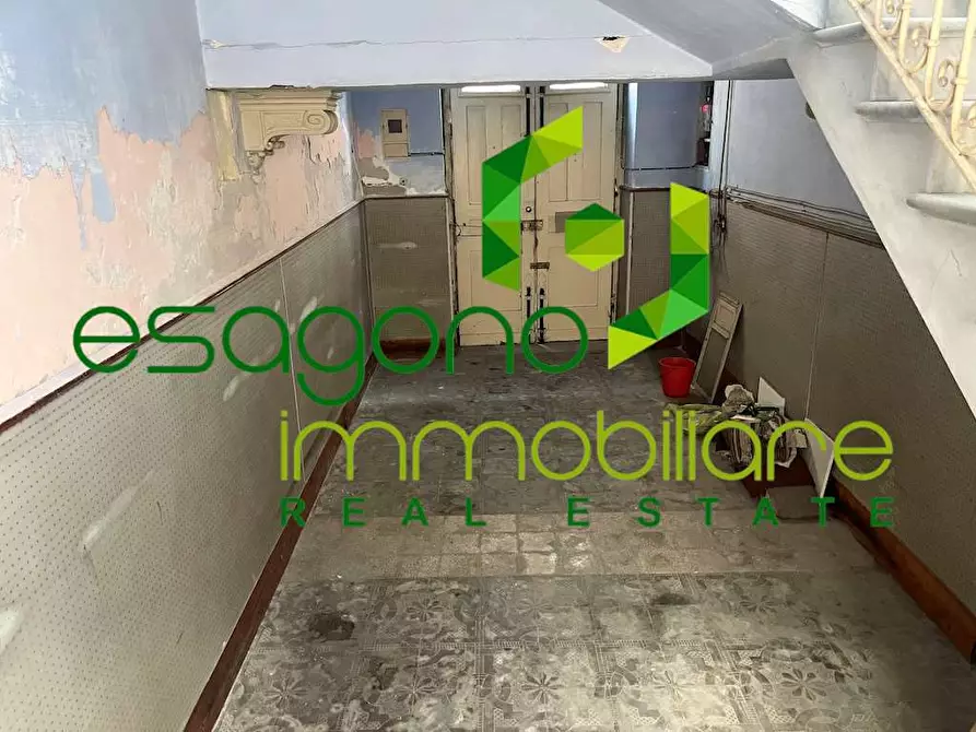 Immagine 21 di Stabile in vendita  a Siracusa