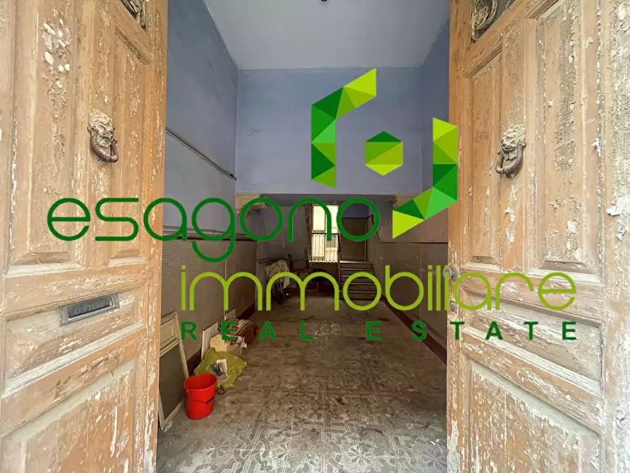Immagine 22 di Stabile in vendita  a Siracusa