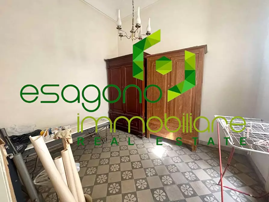 Immagine 32 di Stabile in vendita  a Siracusa