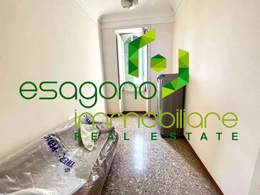 Immagine 43 di Stabile in vendita  a Siracusa