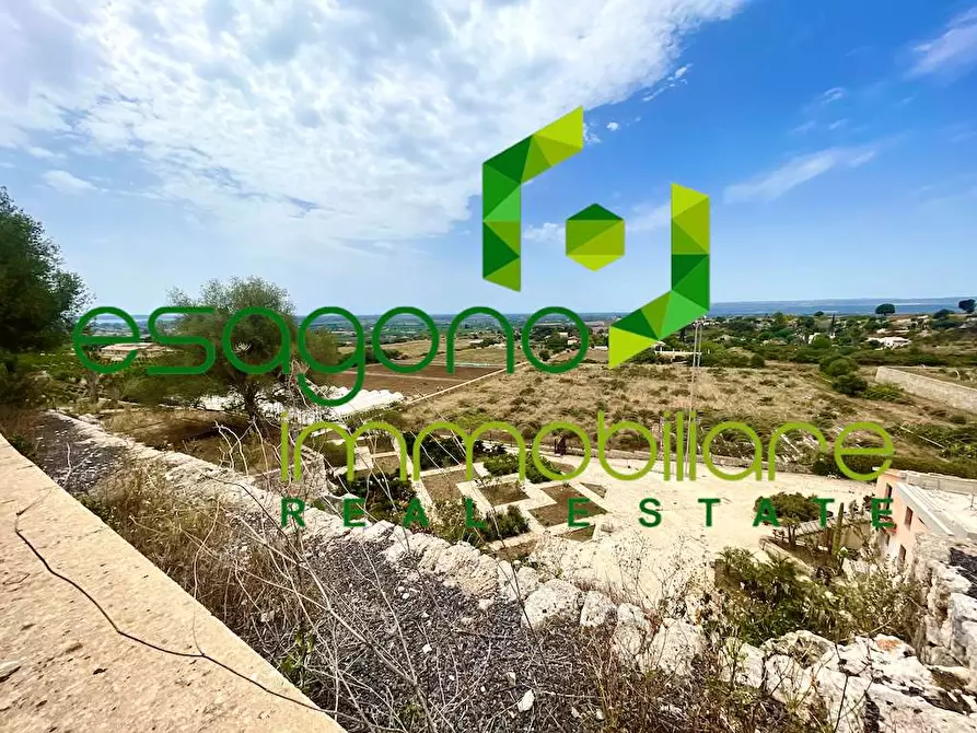 Immagine 2 di Rustico / casale in vendita  in Epipoli a Siracusa