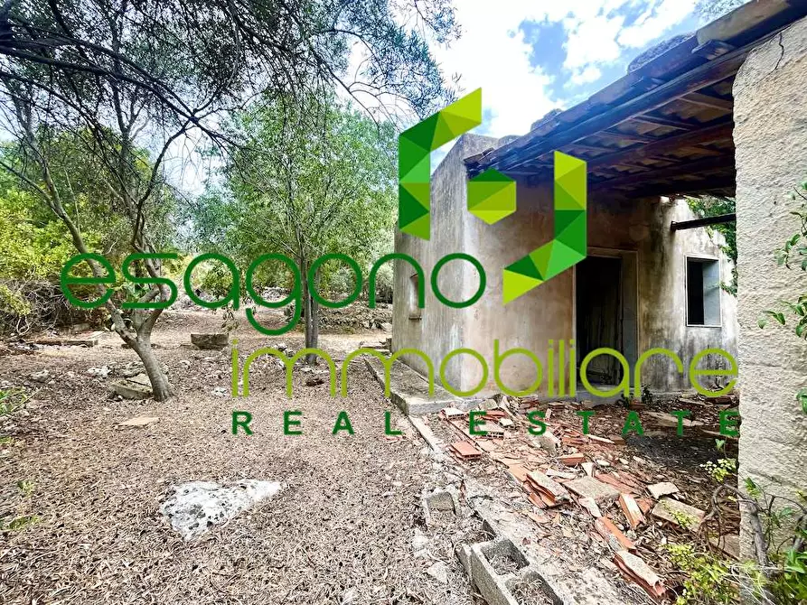 Immagine 9 di Rustico / casale in vendita  in Epipoli a Siracusa