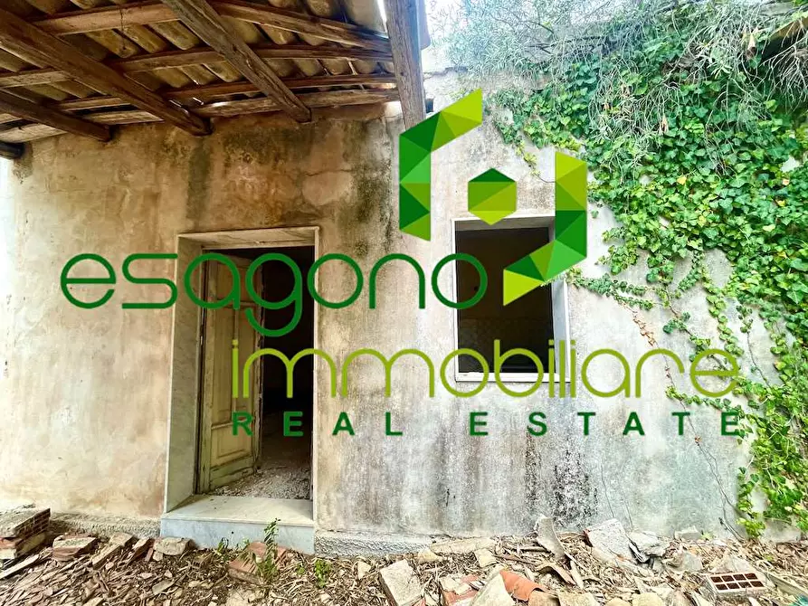 Immagine 10 di Rustico / casale in vendita  in Epipoli a Siracusa