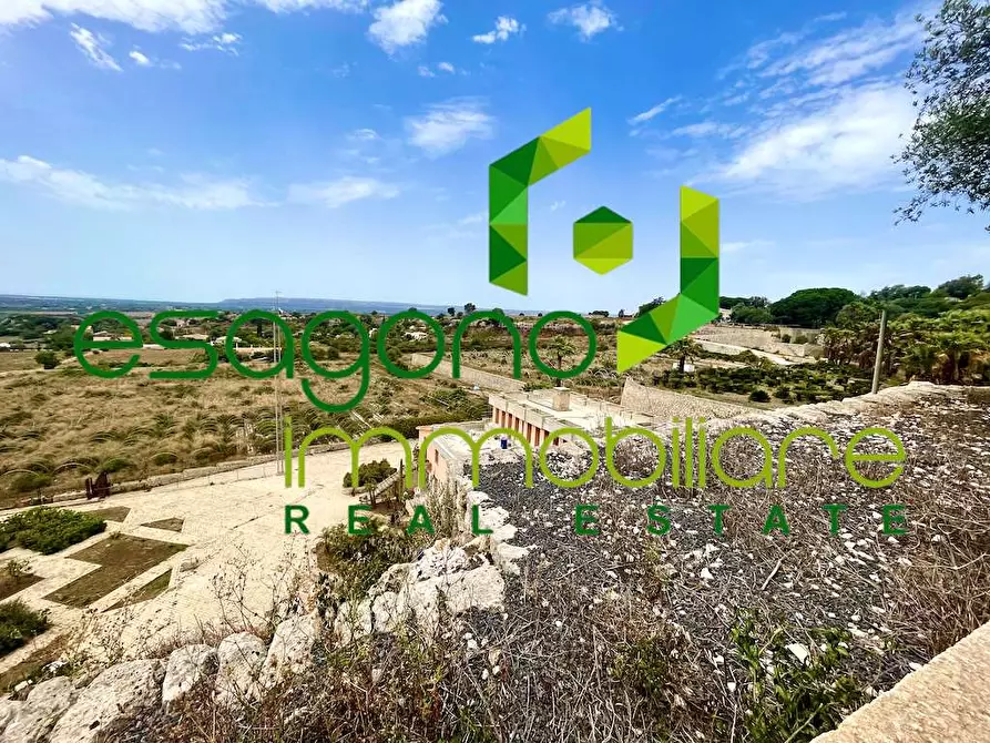 Immagine 15 di Rustico / casale in vendita  in Epipoli a Siracusa