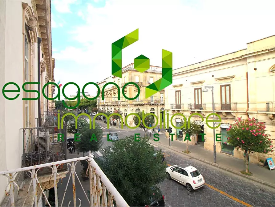 Immagine 1 di Appartamento in vendita  in Corso Umberto a Siracusa
