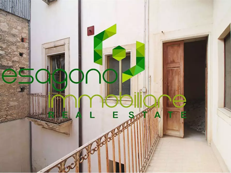 Immagine 18 di Appartamento in vendita  in Corso Umberto a Siracusa