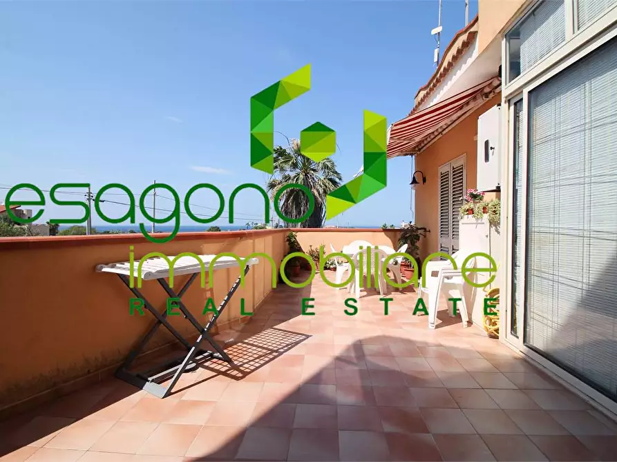 Immagine 2 di Villa in vendita  a Siracusa