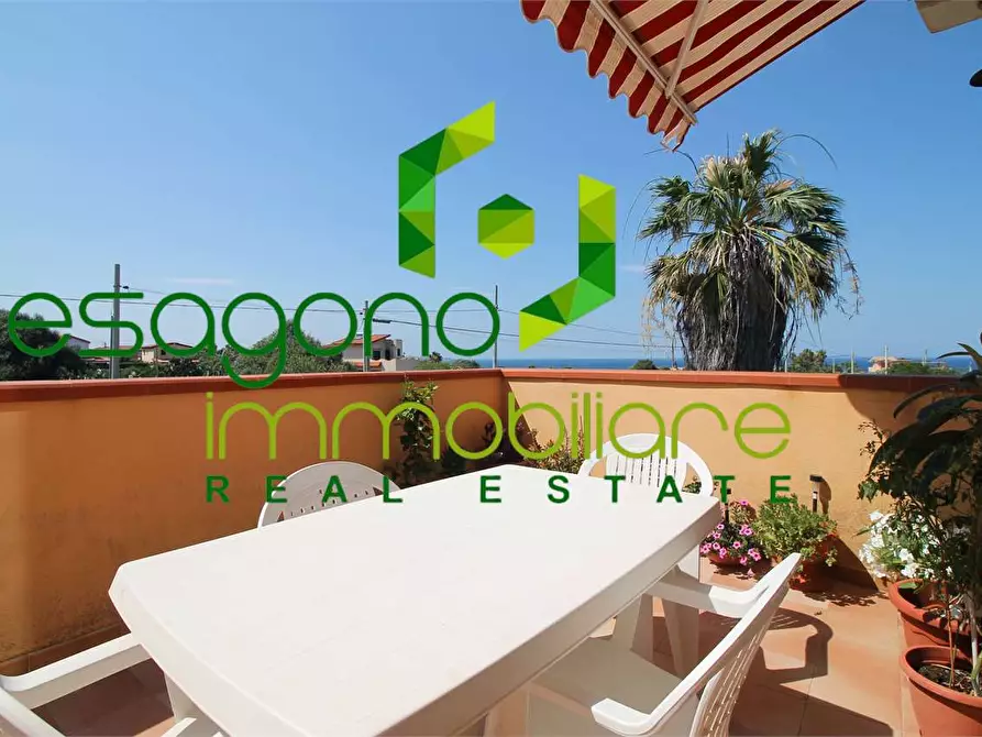 Immagine 1 di Villa in vendita  a Siracusa