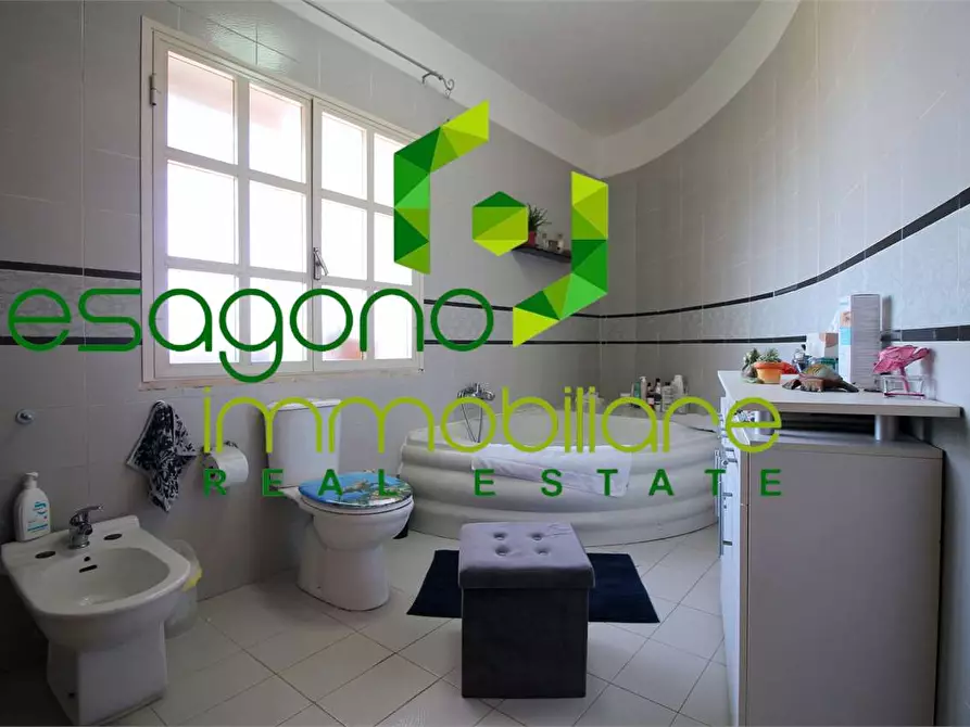 Immagine 11 di Villa in vendita  a Siracusa