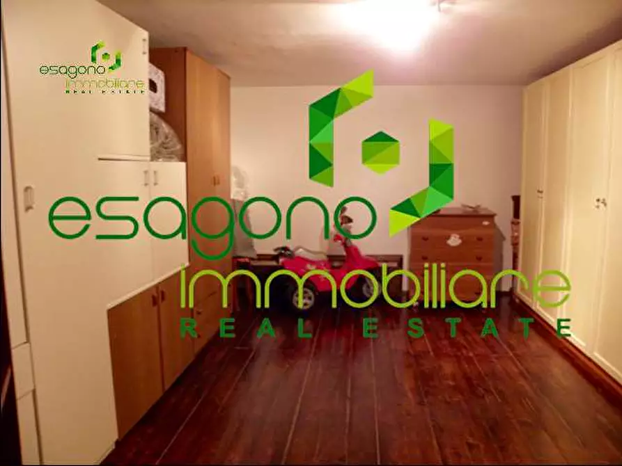 Immagine 9 di Quadrilocale in vendita  a Siracusa