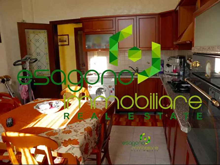 Immagine 15 di Quadrilocale in vendita  a Siracusa