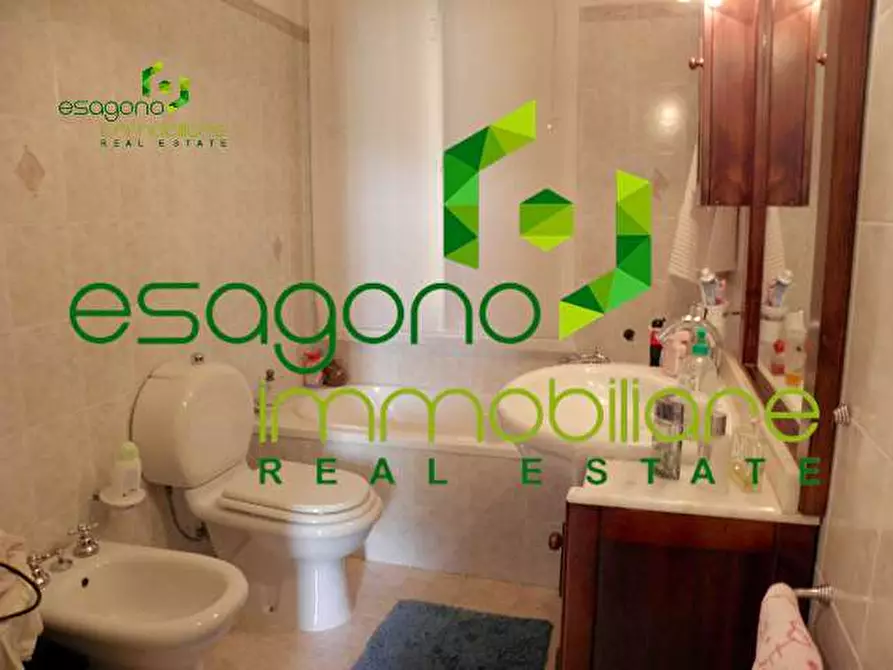 Immagine 17 di Quadrilocale in vendita  a Siracusa