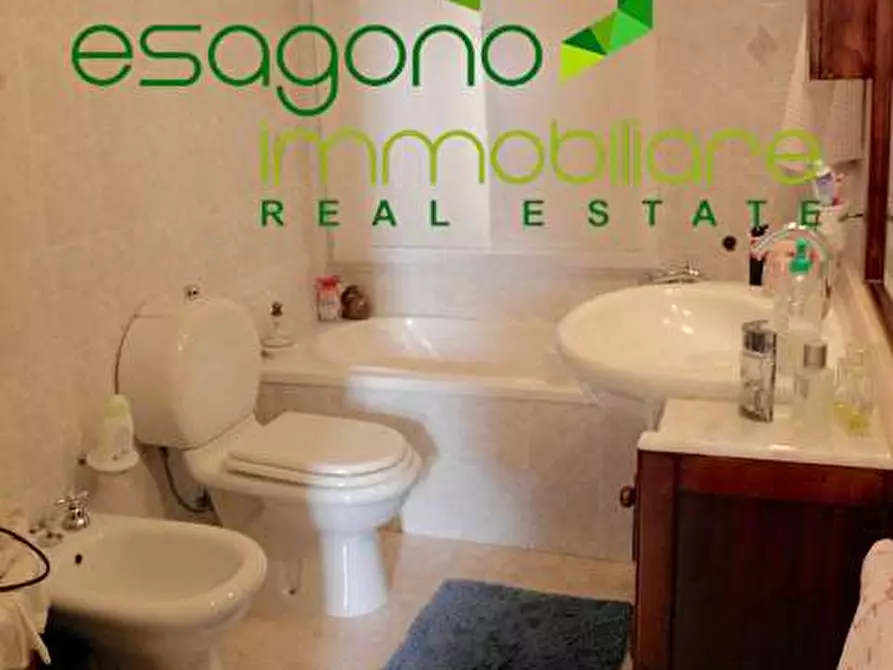 Immagine 21 di Quadrilocale in vendita  a Siracusa