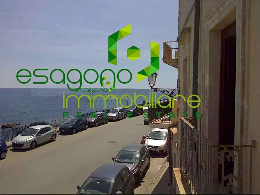 Immagine 16 di Trilocale in vendita  a Siracusa