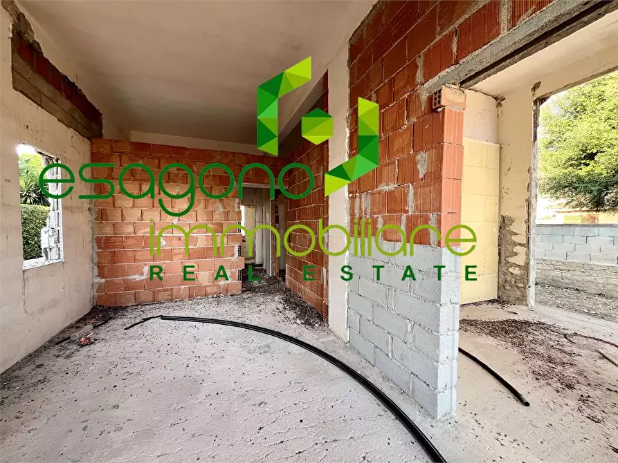 Immagine 4 di Villa in vendita  a Siracusa