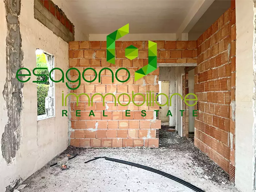 Immagine 5 di Villa in vendita  a Siracusa