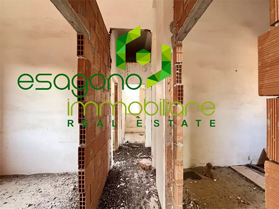 Immagine 9 di Villa in vendita  a Siracusa