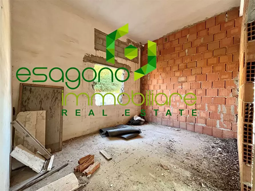 Immagine 11 di Villa in vendita  a Siracusa