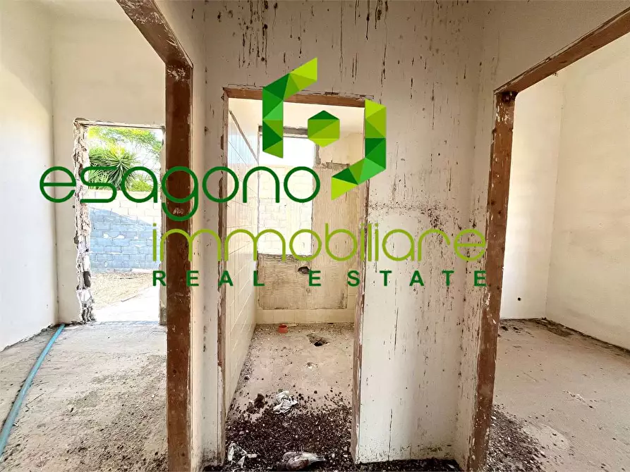 Immagine 12 di Villa in vendita  a Siracusa