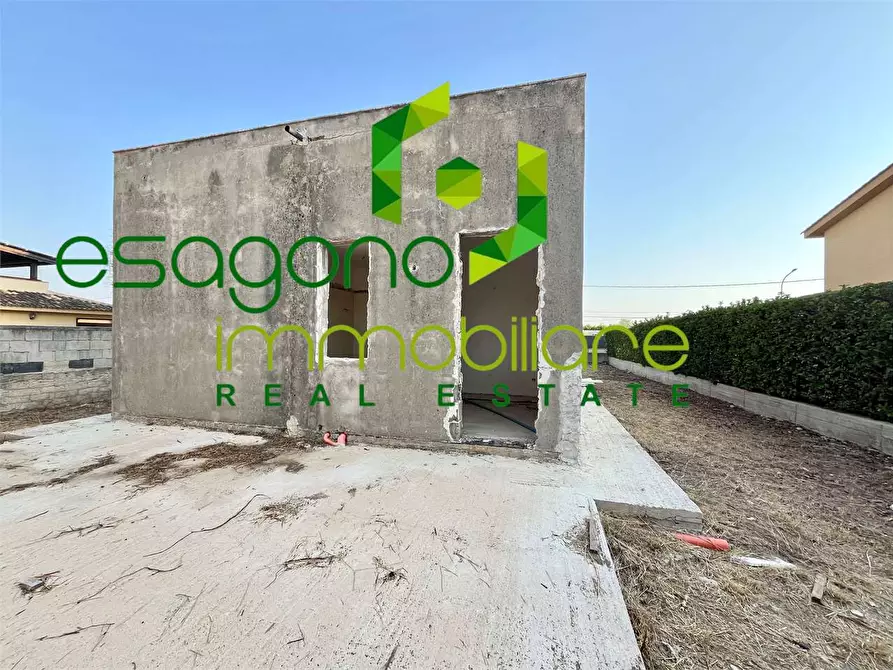 Immagine 19 di Villa in vendita  a Siracusa