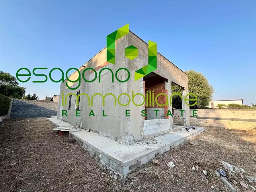 Immagine 21 di Villa in vendita  a Siracusa