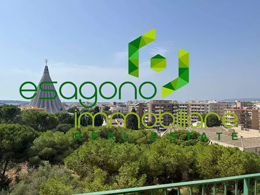 Immagine 44 di Attico in vendita  a Siracusa