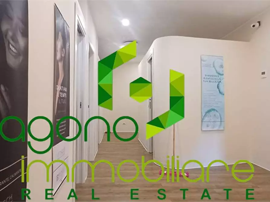 Immagine 3 di Negozio in vendita  a Siracusa