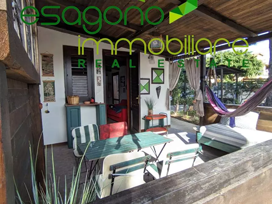 Immagine 1 di Villa in affitto  a Siracusa